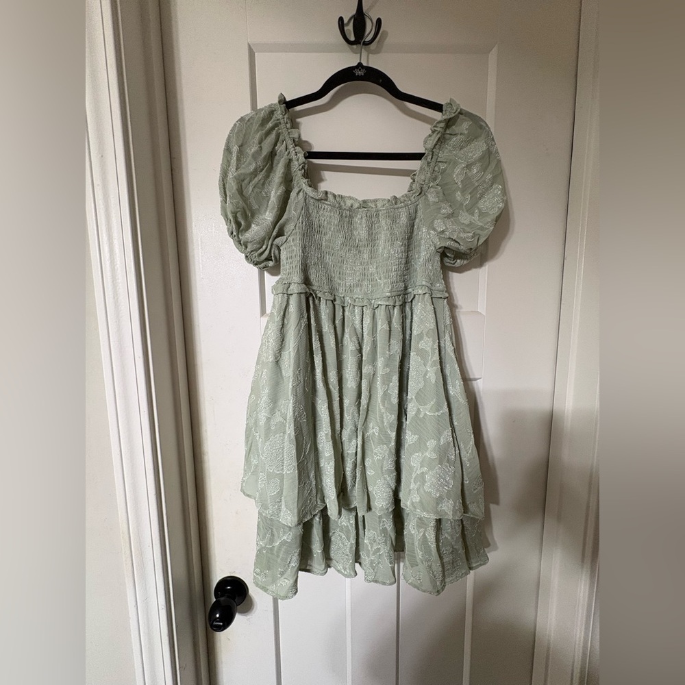 Altar’d State NWT Puff Sleeve Tiered Dress in Sage Green - Picture 2 of 7